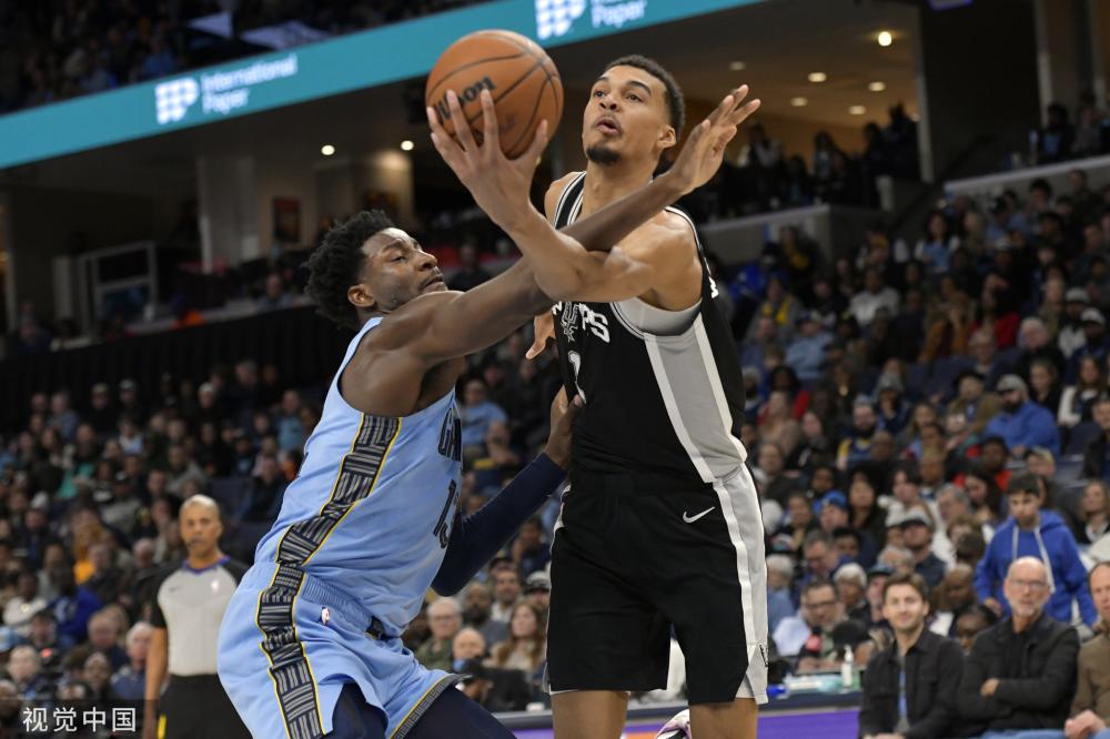 但他凭借冷 但他凭借冷